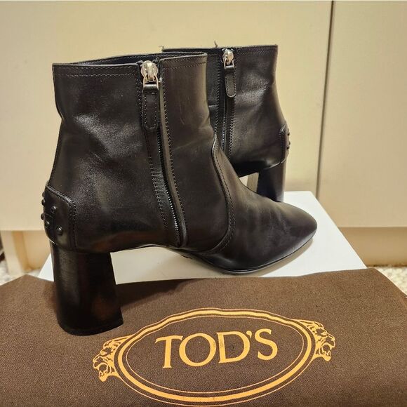 Tod's Black Calfskin Leather Square Toe Chunky Heel Ankle Boots Sz.9/39.5 $885 - Picture 5 of 16